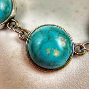 Necklace and earrings set